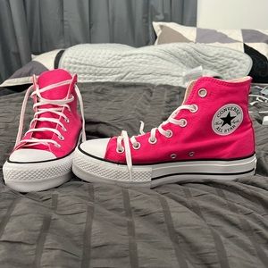 The cutest pink converses
